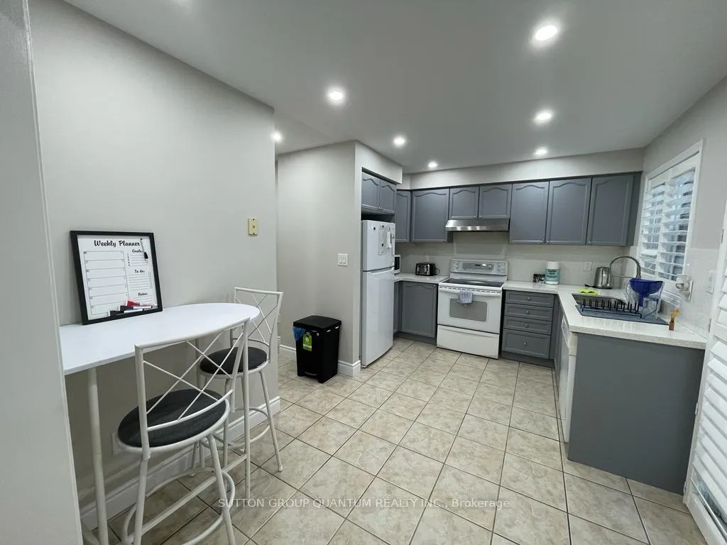 Photo 16 of Unit Upper, 239 Brisdale Drive, Brampton, Fletcher's Meadow — HOMEH