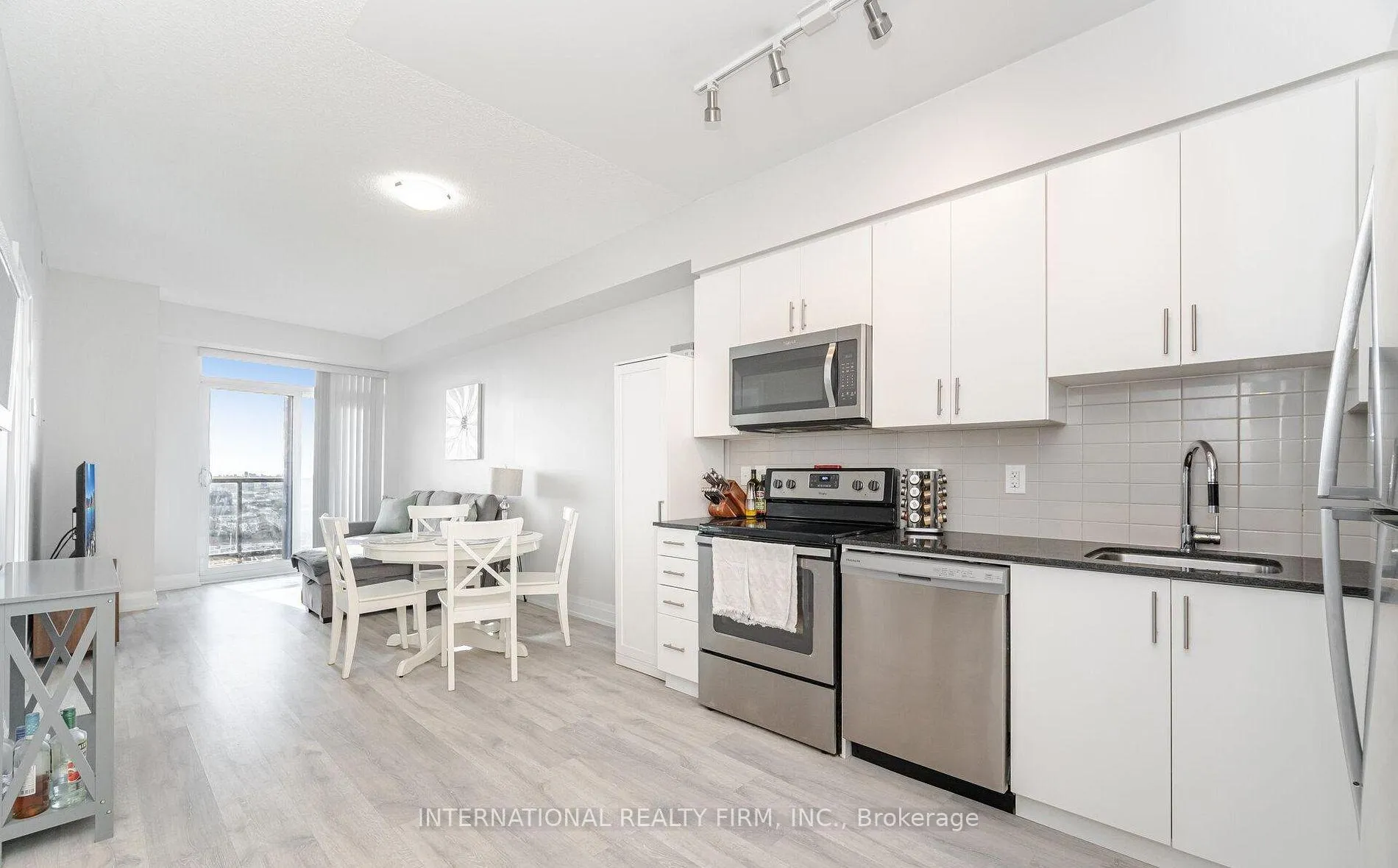 Photo 12 of Unit 3109, 3600 Highway 7, Vaughan, Vaughan Corporate Centre — HOMEH