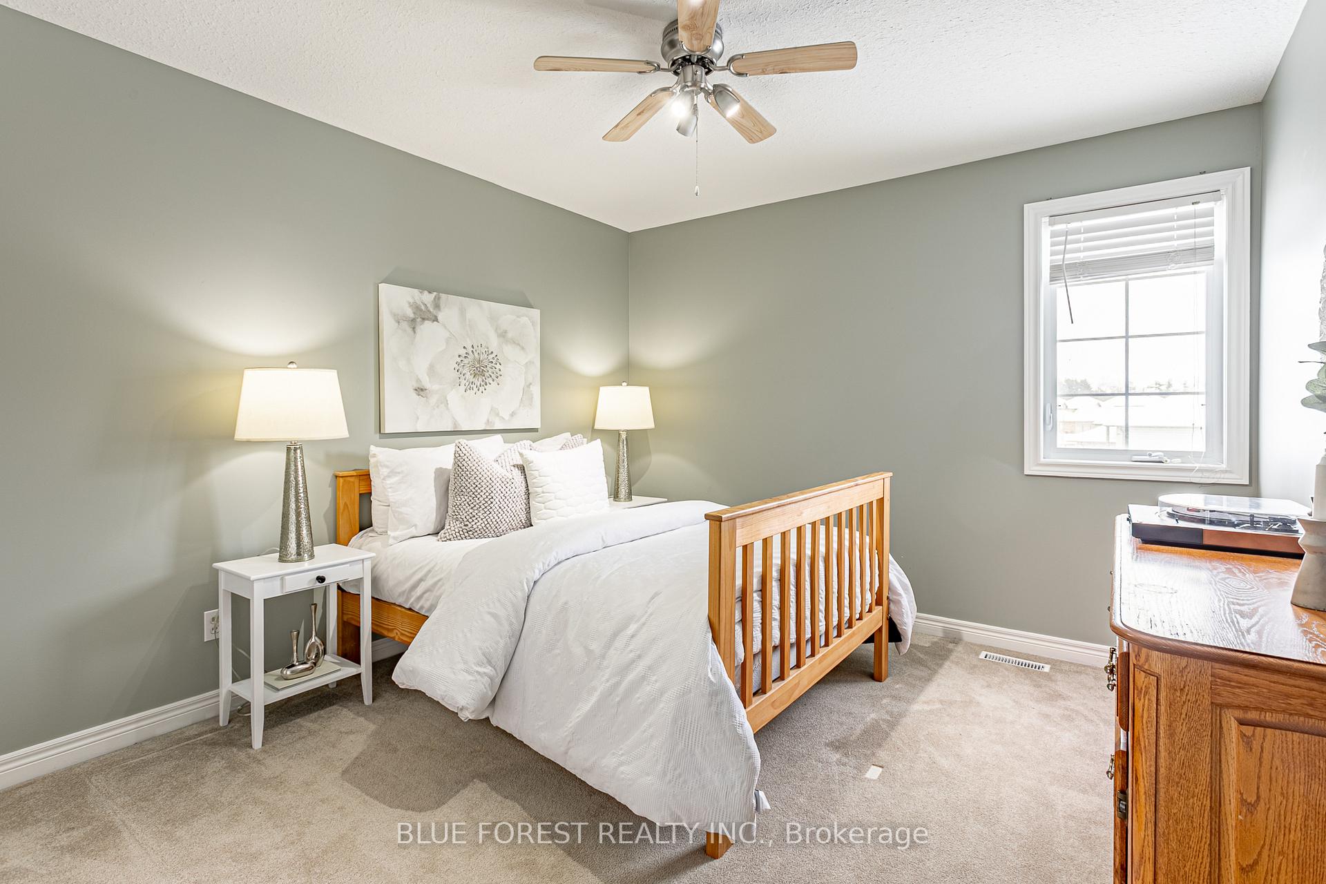 Photo 16 of 4 Forest Grove Crescent, Thames Centre, Dorchester — HOMEH