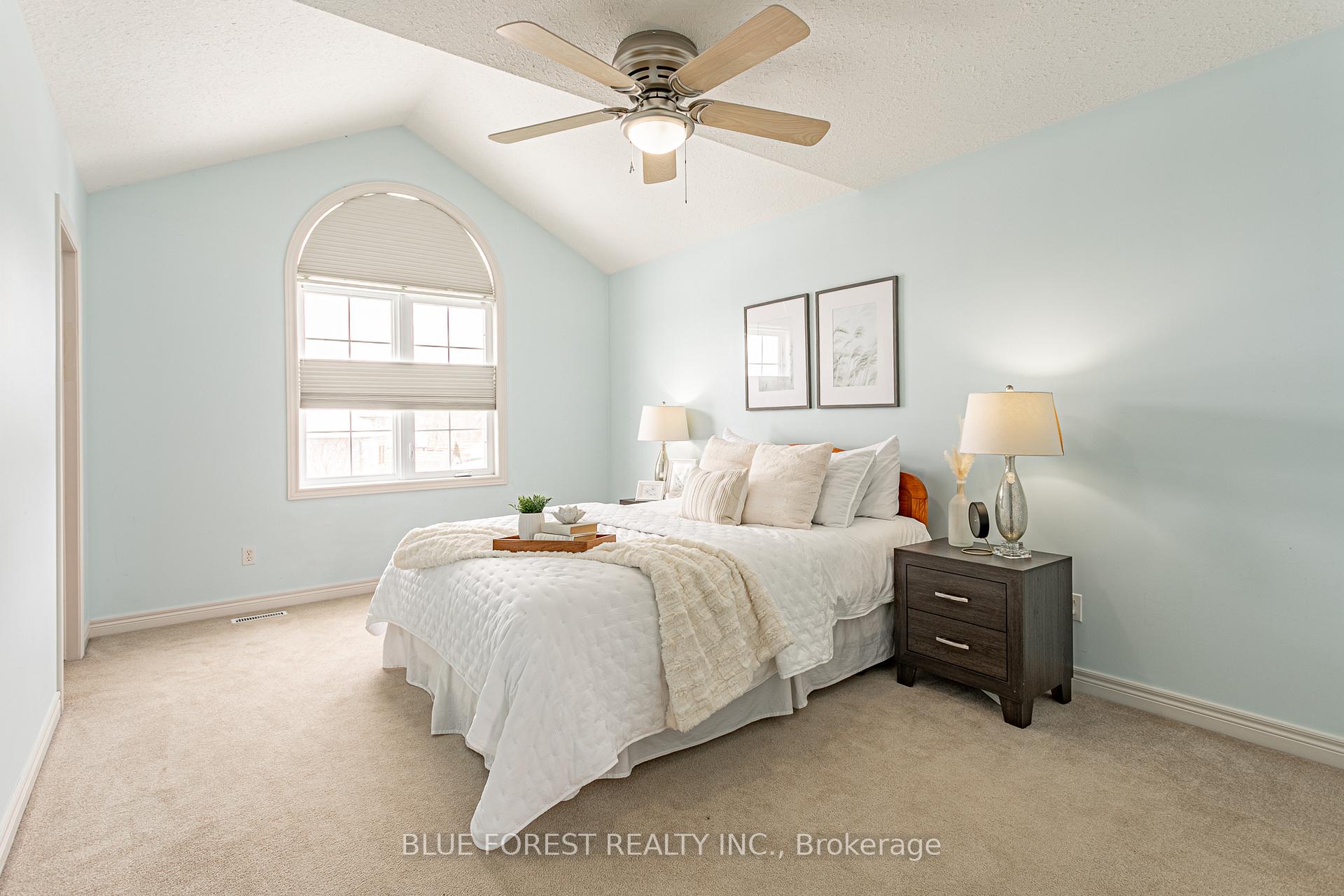Photo 17 of 4 Forest Grove Crescent, Thames Centre, Dorchester — HOMEH
