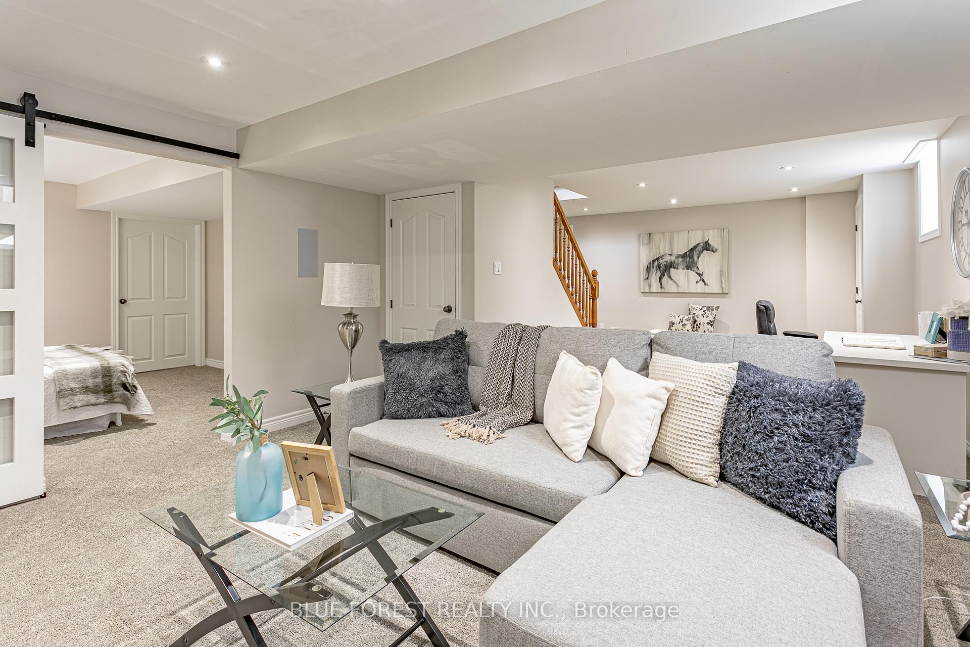 Photo 25 of 4 Forest Grove Crescent, Thames Centre, Dorchester — HOMEH