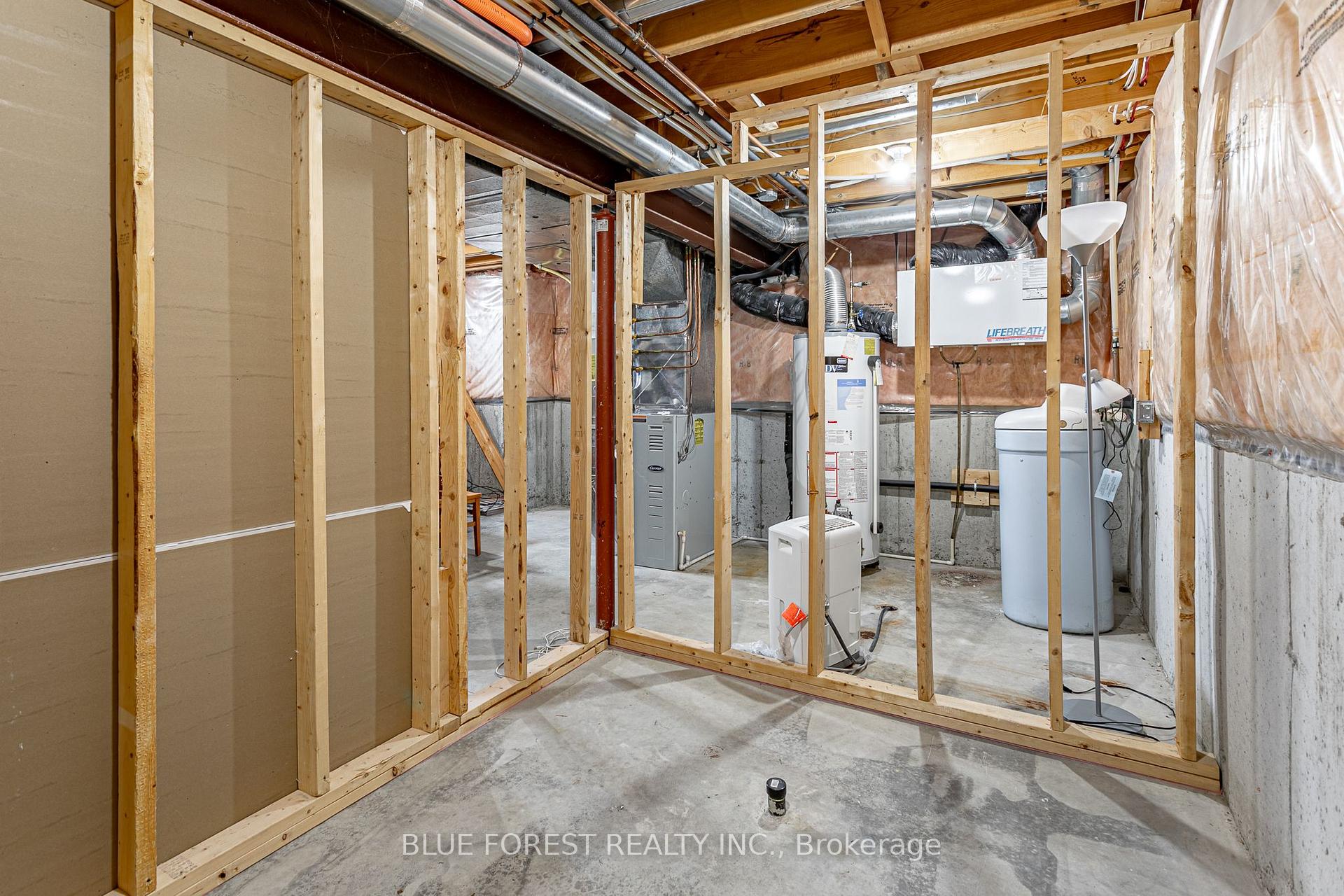 Photo 28 of 4 Forest Grove Crescent, Thames Centre, Dorchester — HOMEH