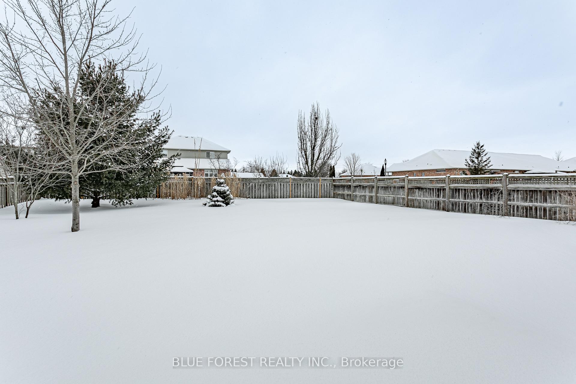 Photo 30 of 4 Forest Grove Crescent, Thames Centre, Dorchester — HOMEH