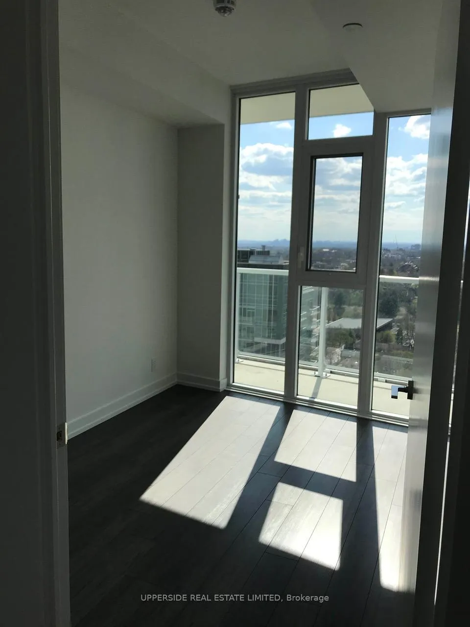 Photo 7 of Unit 2111, 33 Helendale Avenue, Toronto, Yonge-Eglinton — HOMEH