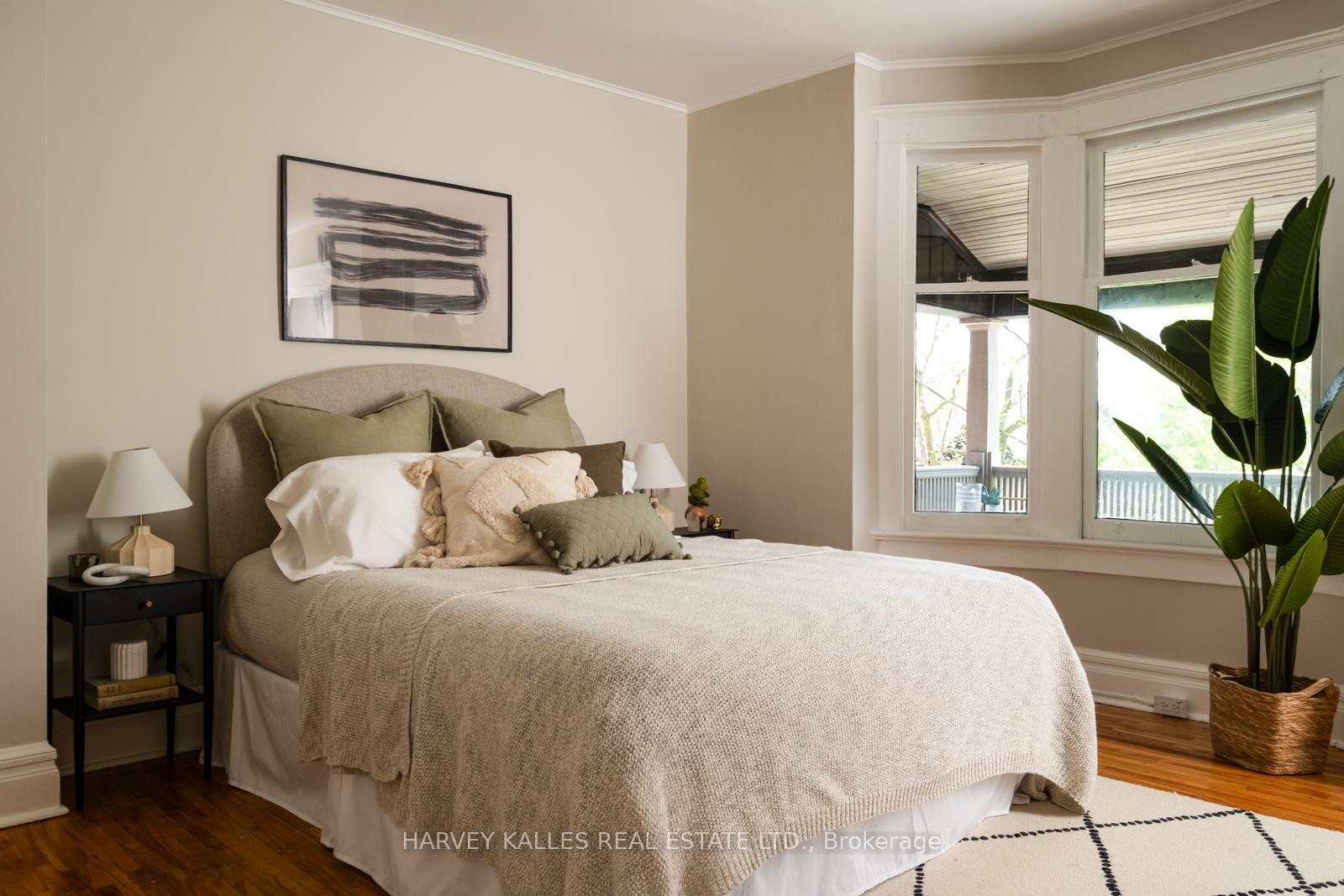 Photo 17 of 30 Dingwall Avenue, Toronto, Blake-Jones — HOMEH