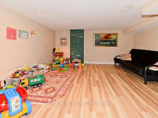 Photo 16 of 318 Riverdale Avenue, Toronto, Blake-Jones — HOMEH