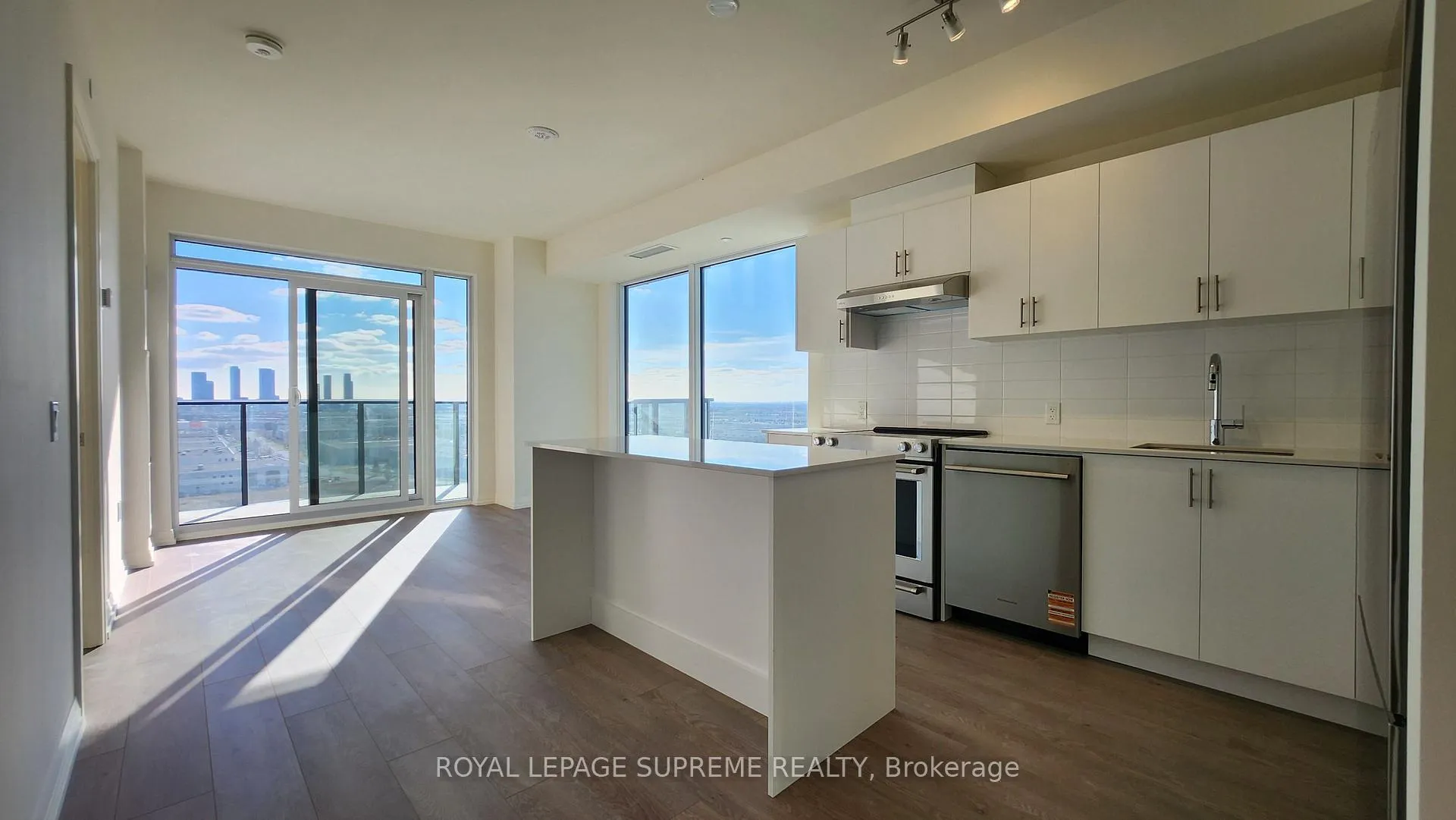Photo 1 of Unit 1005, 27 Korda Gate, Vaughan, Vellore Village — HOMEH