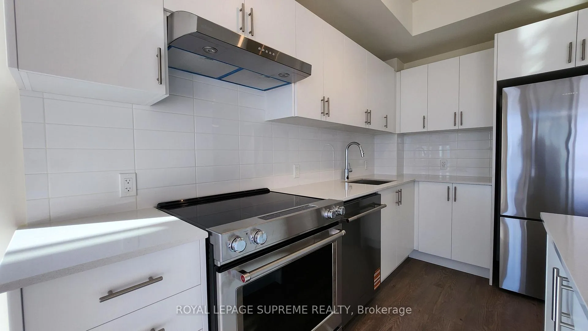 Photo 2 of Unit 1005, 27 Korda Gate, Vaughan, Vellore Village — HOMEH