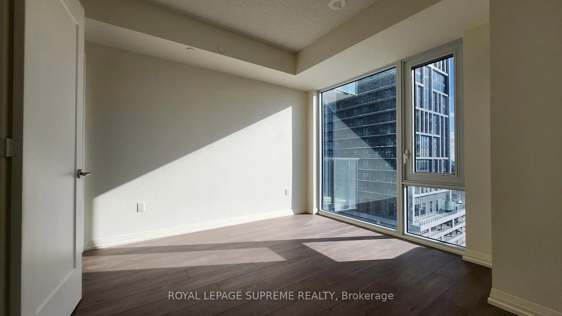 Photo 11 of Unit 1005, 27 Korda Gate, Vaughan, Vellore Village — HOMEH