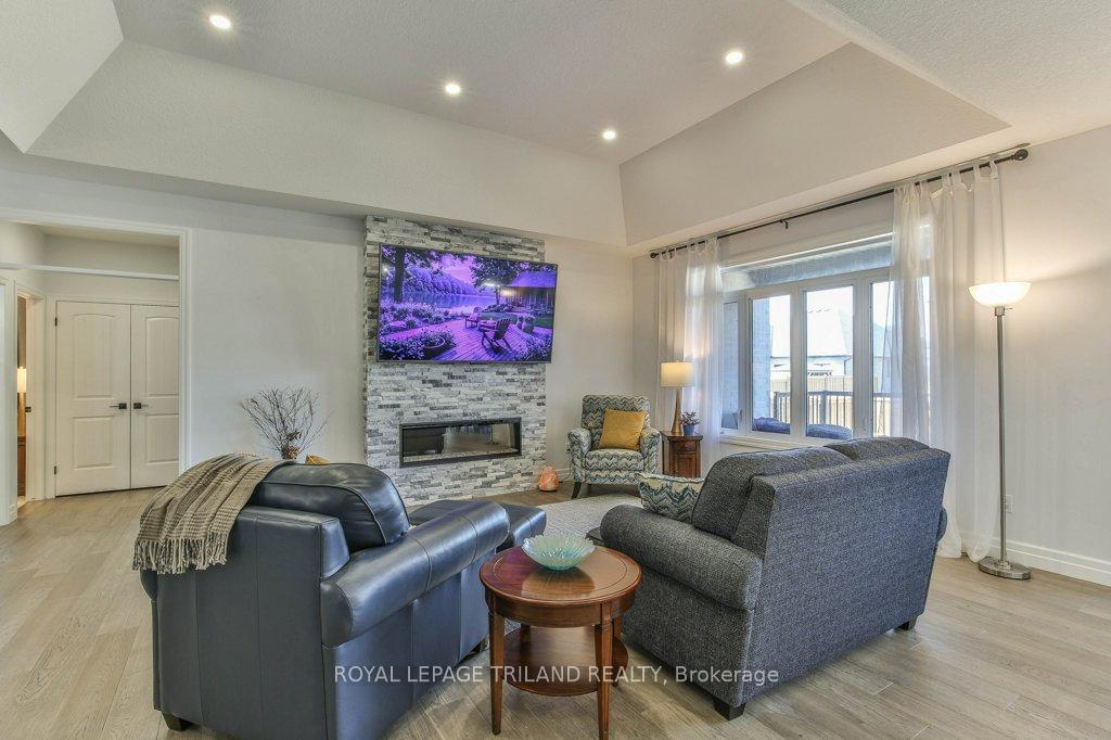 Photo 7 of 88 Foxborough Place, Thames Centre, Thorndale — HOMEH