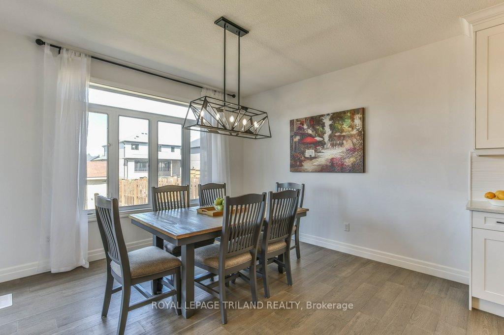 Photo 14 of 88 Foxborough Place, Thames Centre, Thorndale — HOMEH