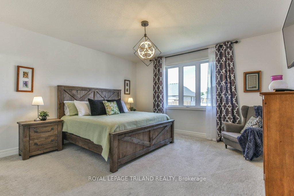 Photo 15 of 88 Foxborough Place, Thames Centre, Thorndale — HOMEH