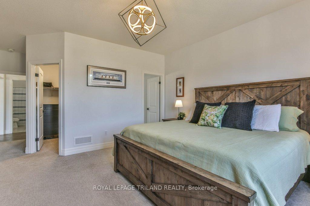 Photo 17 of 88 Foxborough Place, Thames Centre, Thorndale — HOMEH