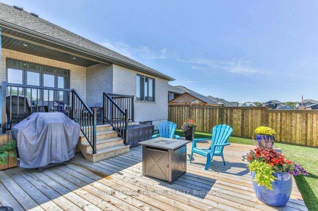 Photo 34 of 88 Foxborough Place, Thames Centre, Thorndale — HOMEH
