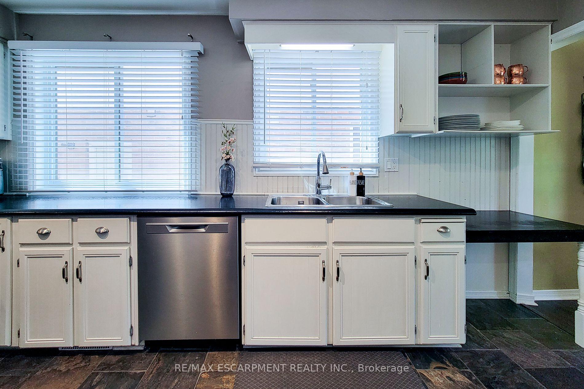 Photo 14 of 76 Baxter Crescent, Thorold, Confederation Heights — HOMEH
