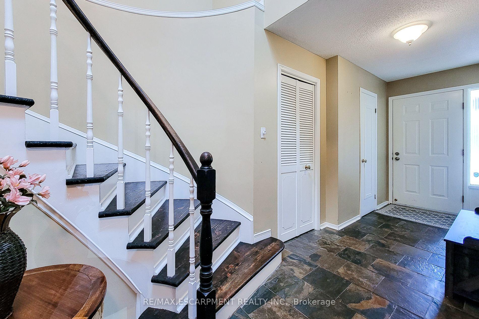 Photo 21 of 76 Baxter Crescent, Thorold, Confederation Heights — HOMEH