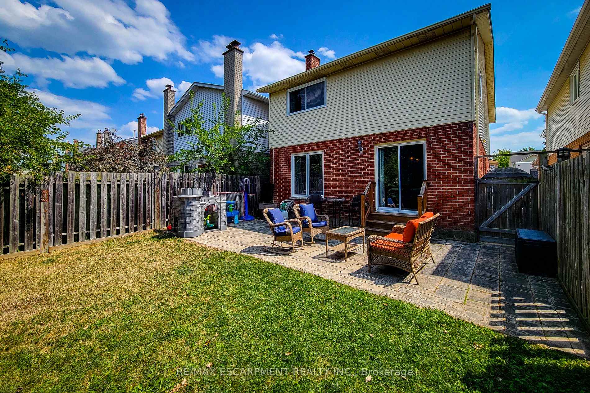 Photo 45 of 76 Baxter Crescent, Thorold, Confederation Heights — HOMEH