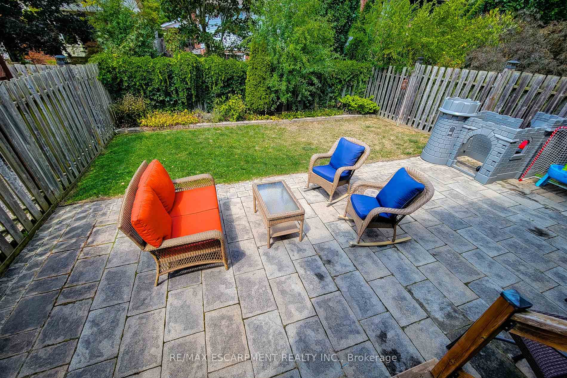 Photo 48 of 76 Baxter Crescent, Thorold, Confederation Heights — HOMEH