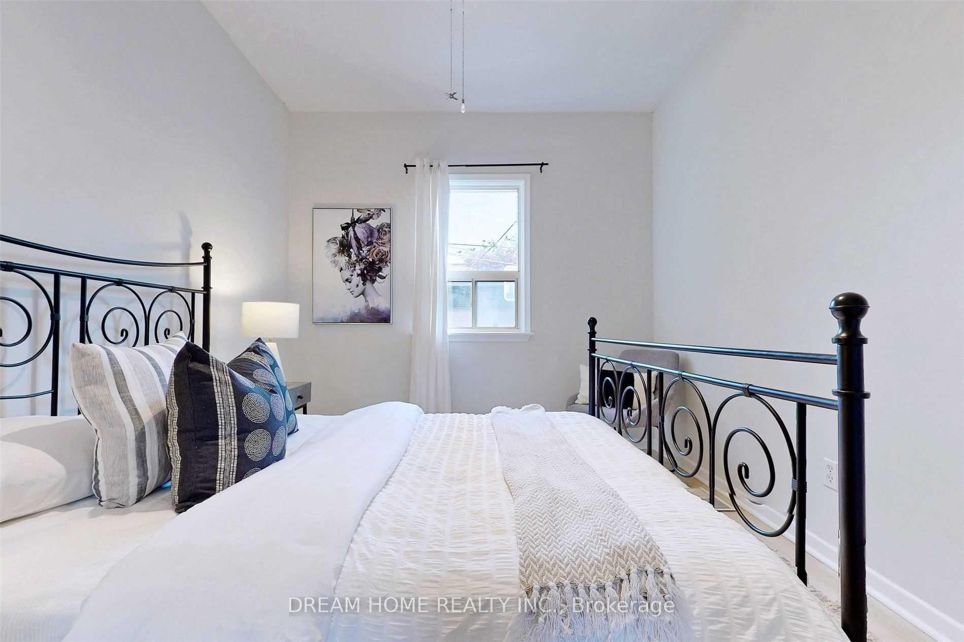 Photo 14 of Unit Upper, 53 Lanark Avenue, Toronto, Oakwood Village — HOMEH