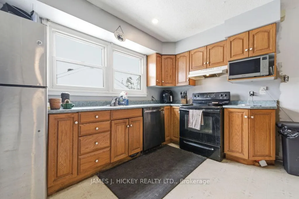 Photo 5 of 18 Summit Street, Deep River — HOMEH