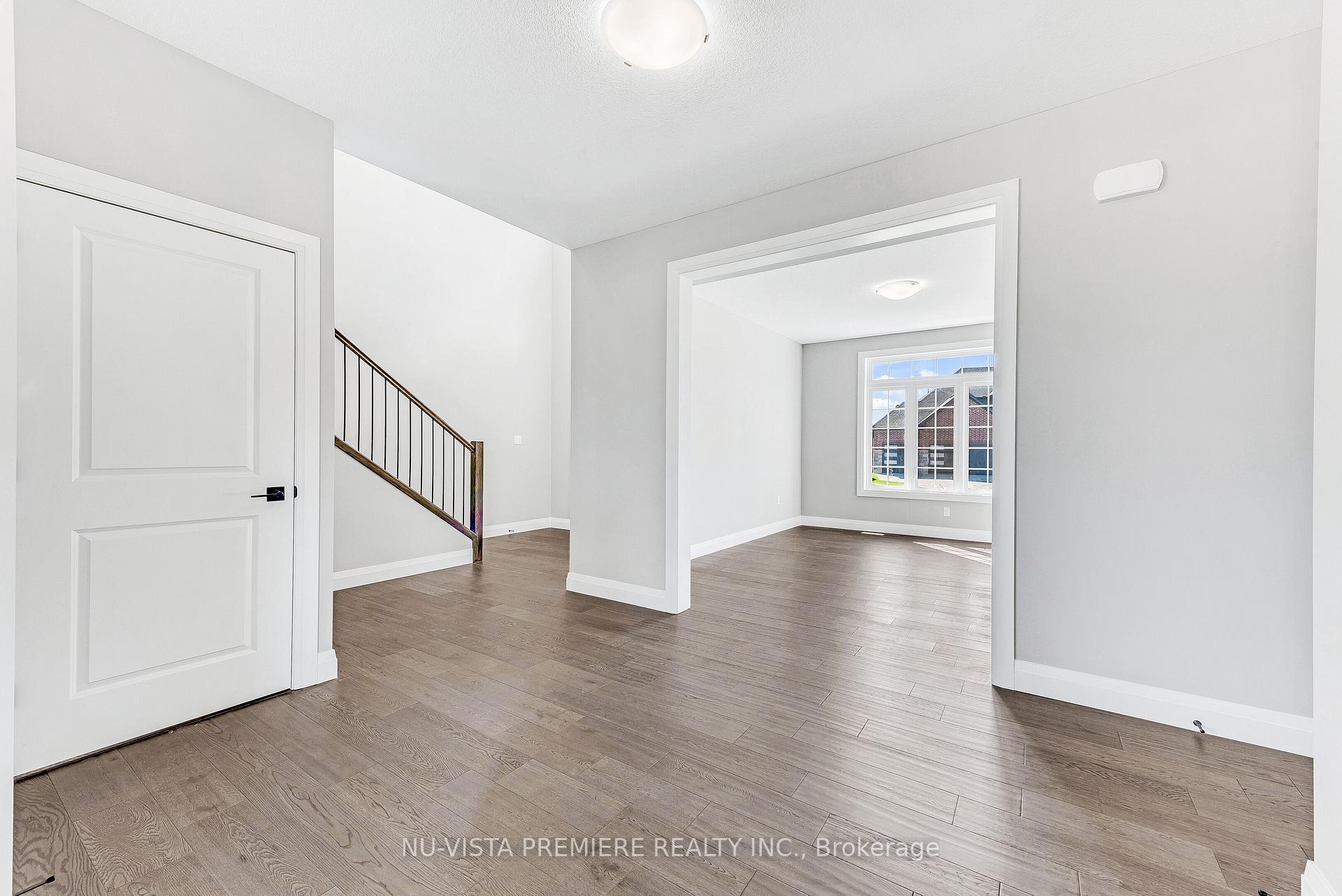 Photo 8 of 21 Greenbrier Ridge, Thames Centre, Rural Thames Centre — HOMEH