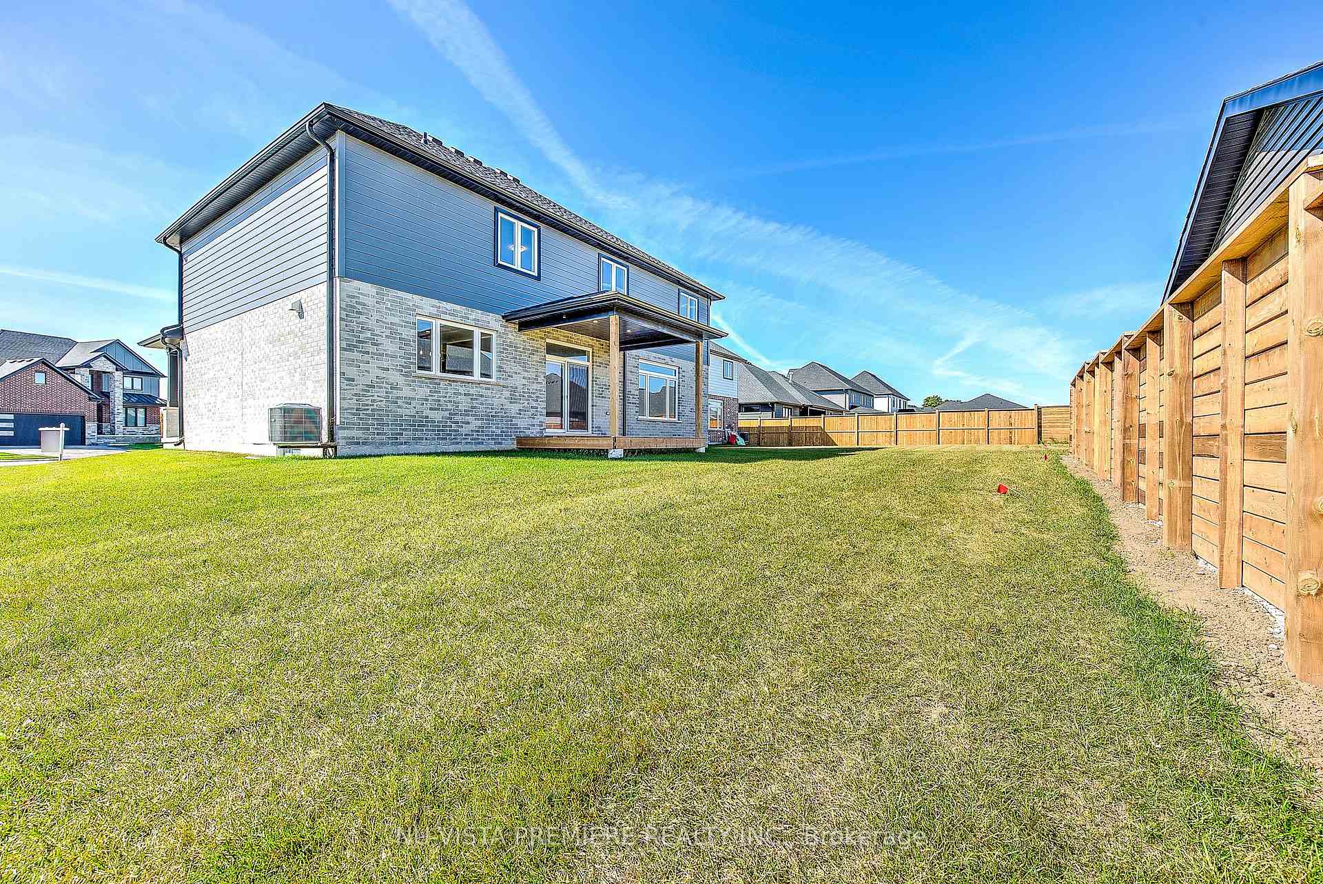 Photo 38 of 21 Greenbrier Ridge, Thames Centre, Rural Thames Centre — HOMEH