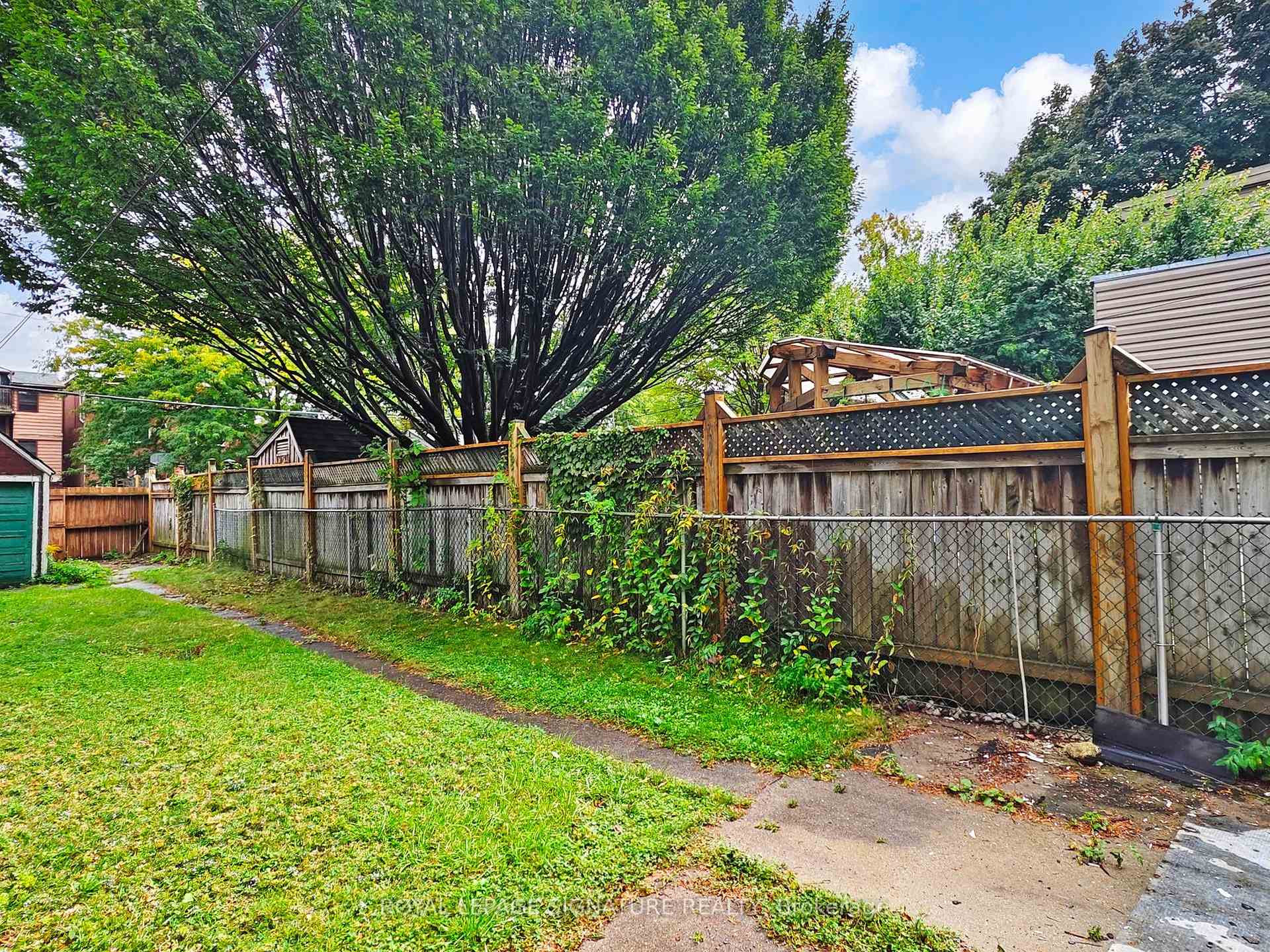 Photo 8 of 45 Arundel Avenue, Toronto, Playter Estates-Danforth — HOMEH