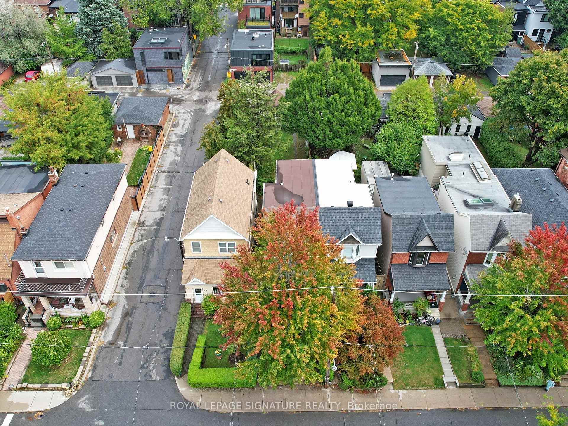 Photo 10 of 45 Arundel Avenue, Toronto, Playter Estates-Danforth — HOMEH