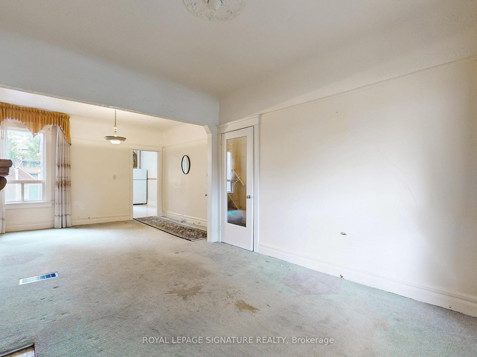 Photo 17 of 45 Arundel Avenue, Toronto, Playter Estates-Danforth — HOMEH