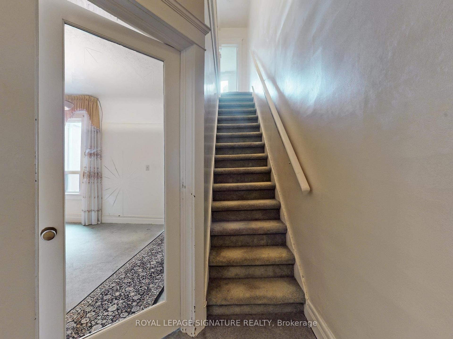 Photo 31 of 45 Arundel Avenue, Toronto, Playter Estates-Danforth — HOMEH