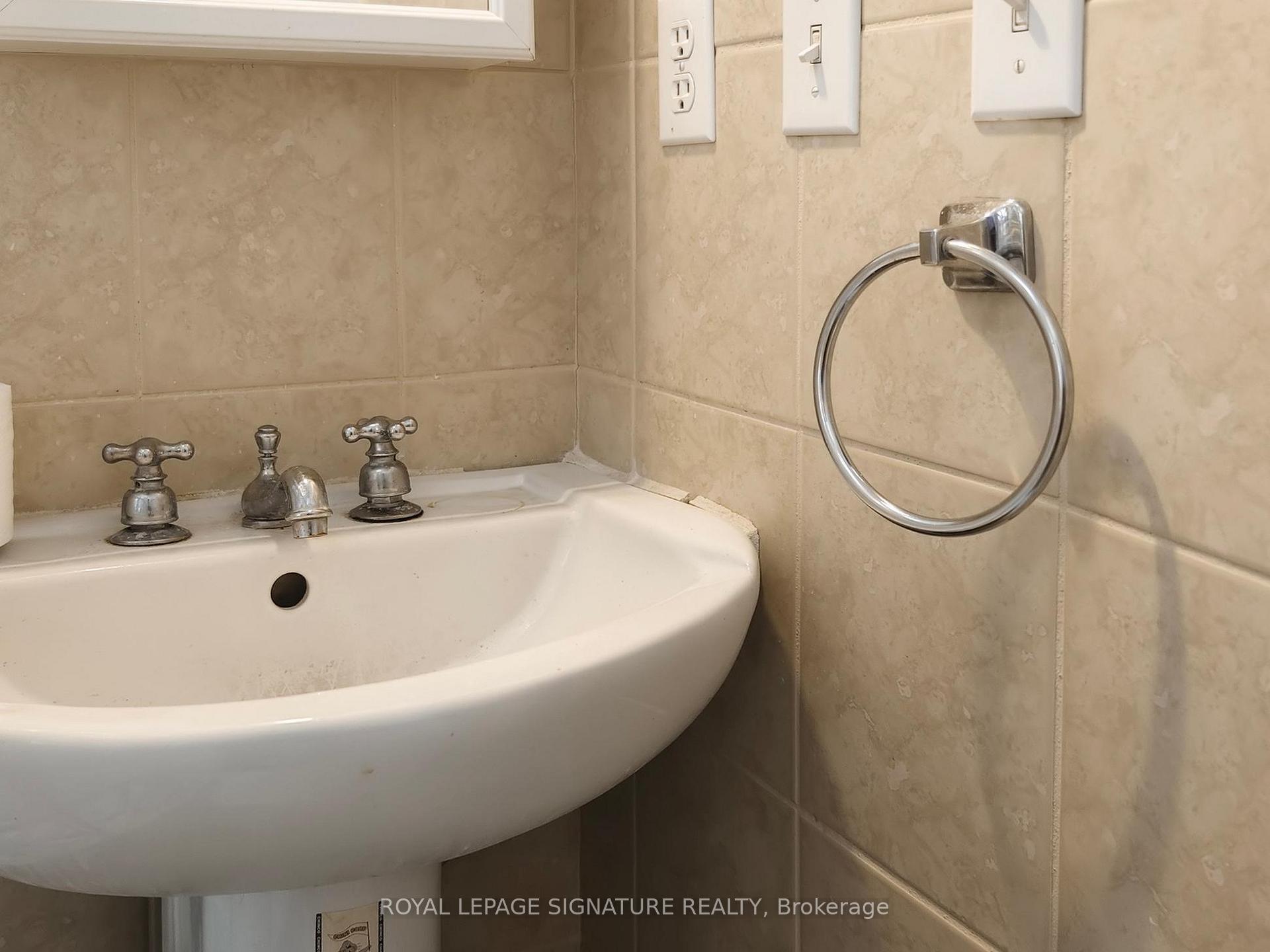 Photo 40 of 45 Arundel Avenue, Toronto, Playter Estates-Danforth — HOMEH
