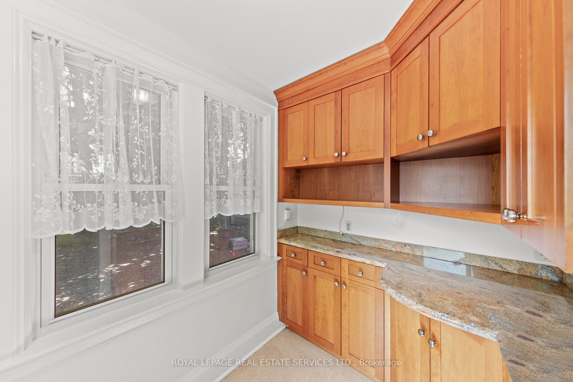 Photo 22 of 9 Duplex Crescent, Toronto, Yonge-Eglinton — HOMEH