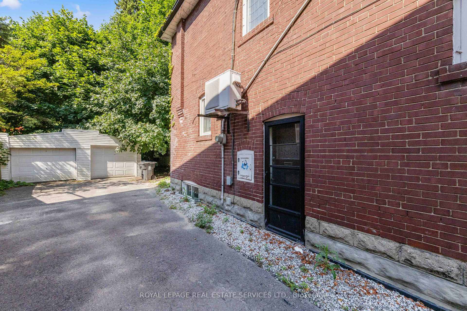 Photo 39 of 9 Duplex Crescent, Toronto, Yonge-Eglinton — HOMEH