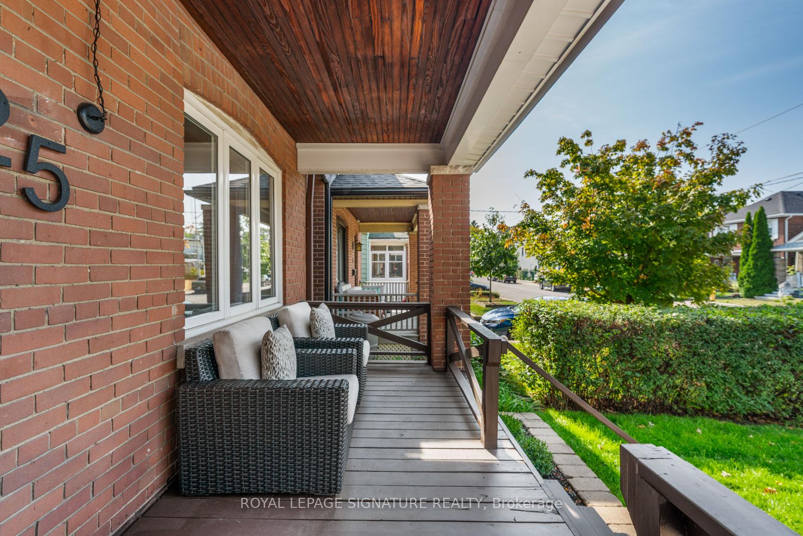 Photo 5 of 25 Pepler Avenue, Toronto, East York — HOMEH