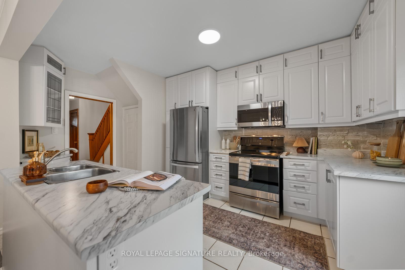 Photo 13 of 25 Pepler Avenue, Toronto, East York — HOMEH