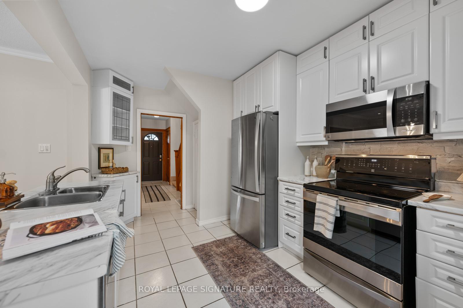 Photo 14 of 25 Pepler Avenue, Toronto, East York — HOMEH