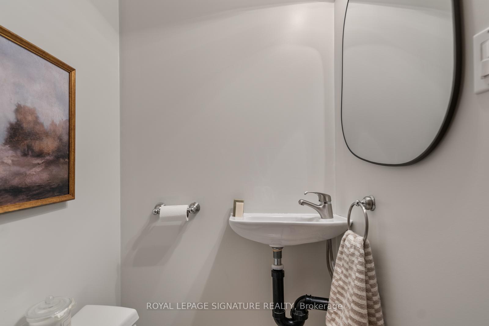 Photo 17 of 25 Pepler Avenue, Toronto, East York — HOMEH