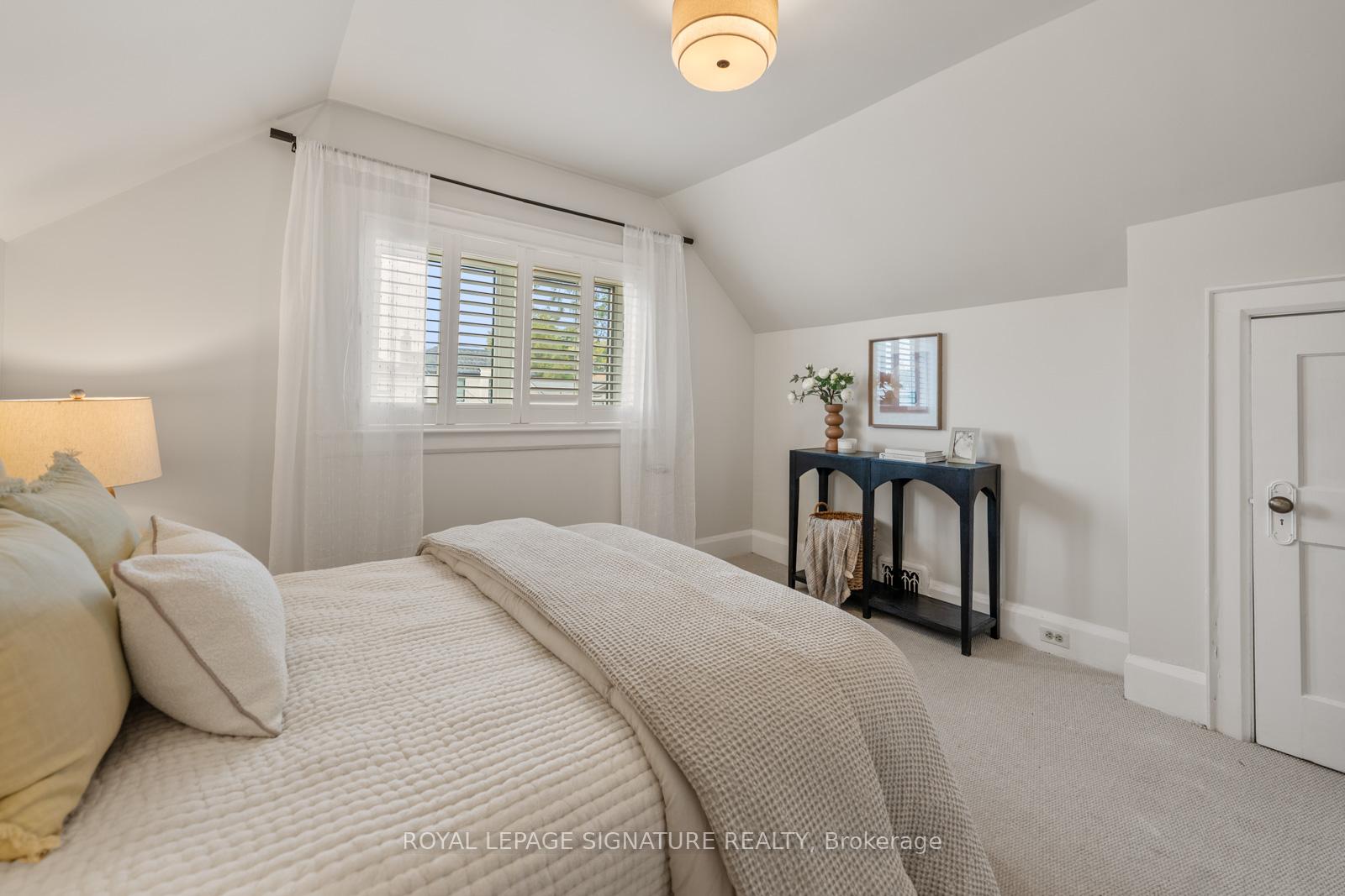 Photo 23 of 25 Pepler Avenue, Toronto, East York — HOMEH