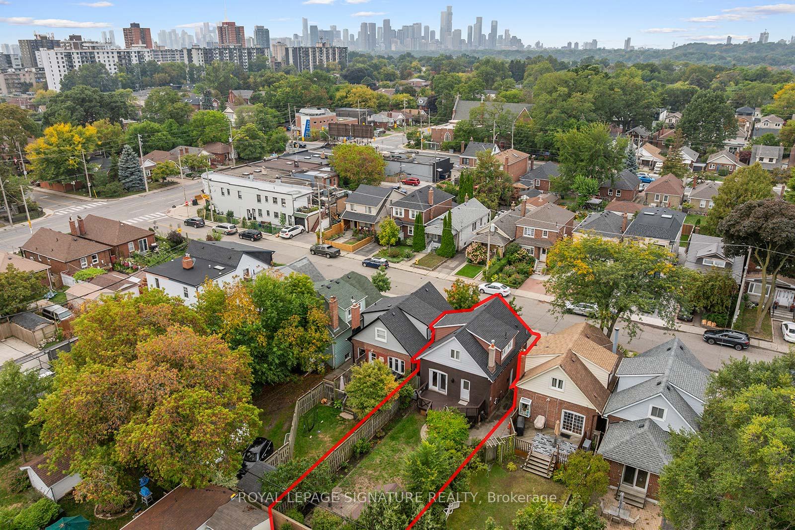 Photo 40 of 25 Pepler Avenue, Toronto, East York — HOMEH