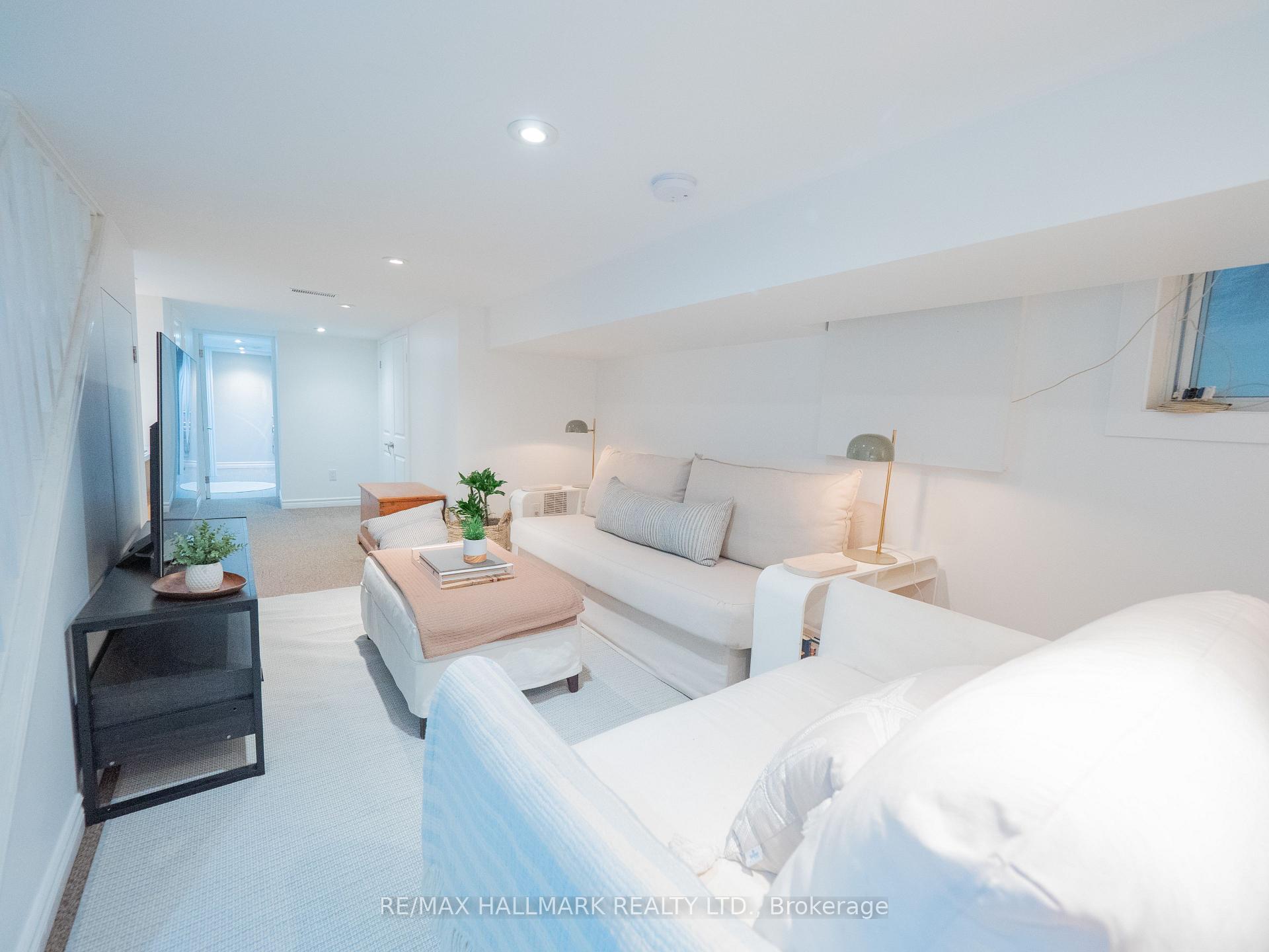 Photo 33 of 87 De Grassi Street, Toronto, South Riverdale — HOMEH