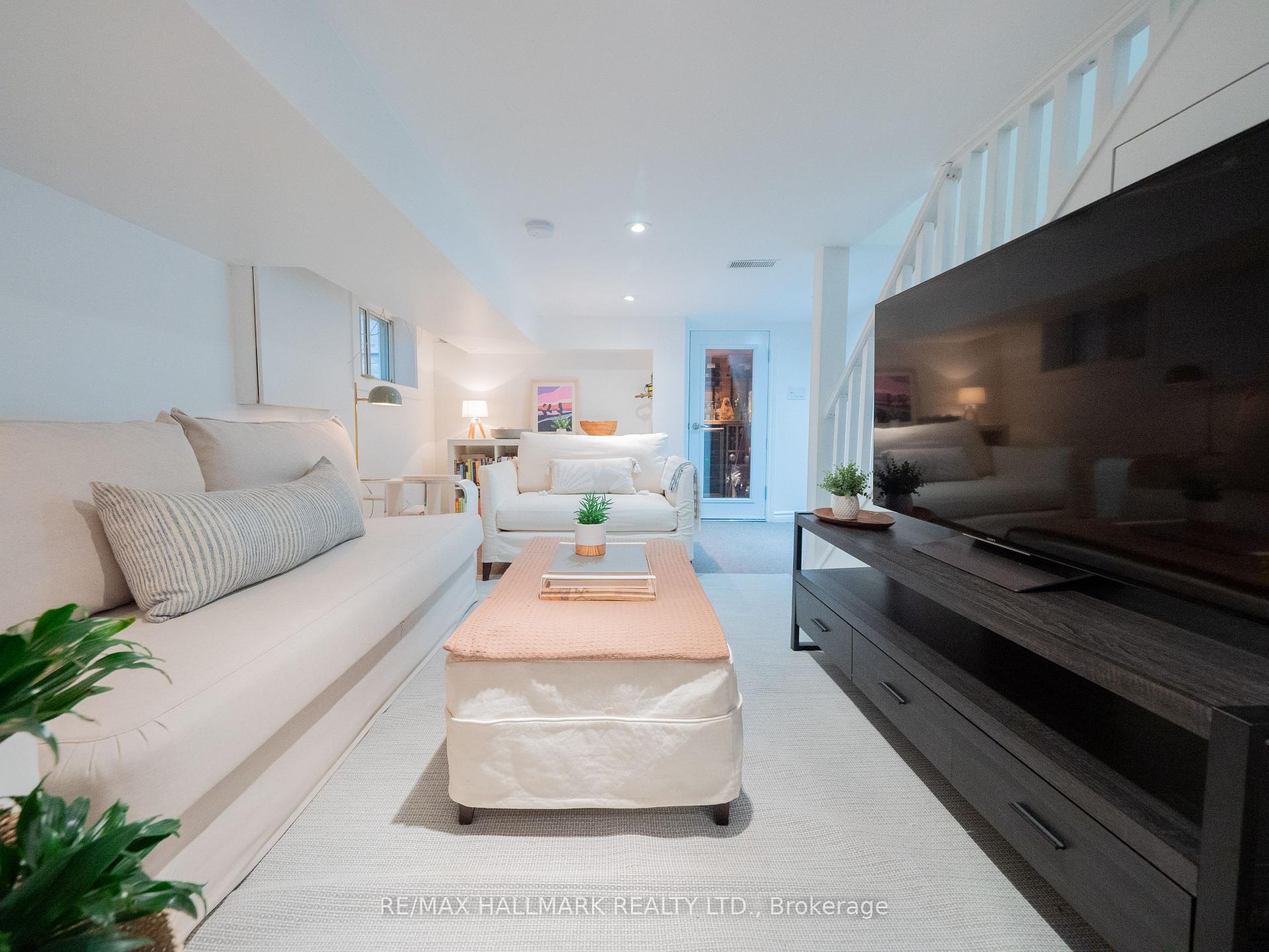 Photo 36 of 87 De Grassi Street, Toronto, South Riverdale — HOMEH