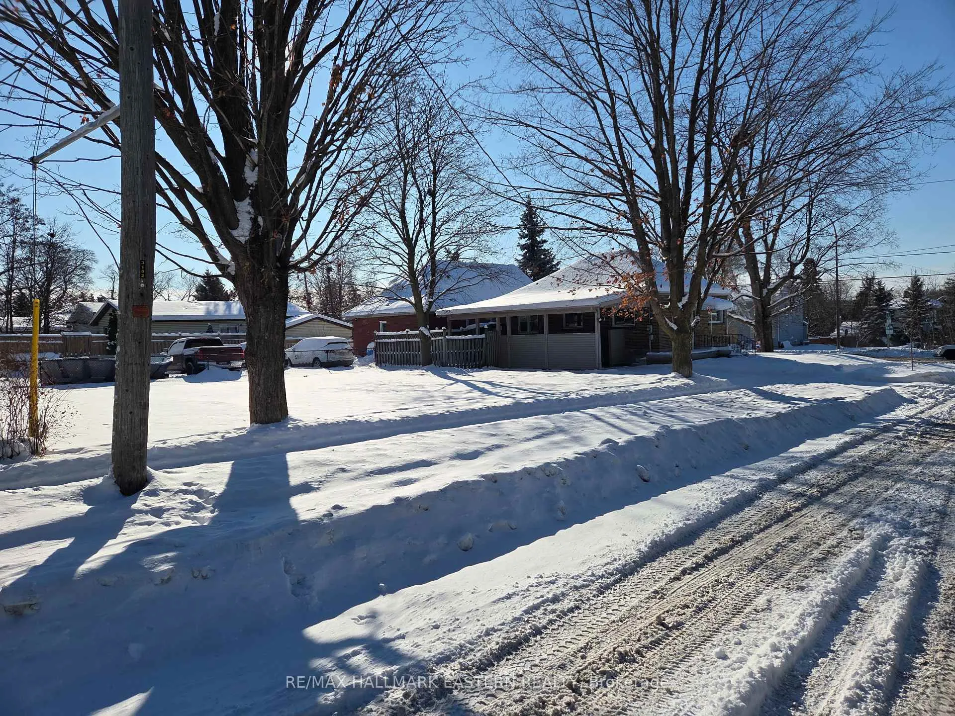 Photo 20 of 760 Chemong Road, Peterborough, Northcrest Ward 5 — HOMEH