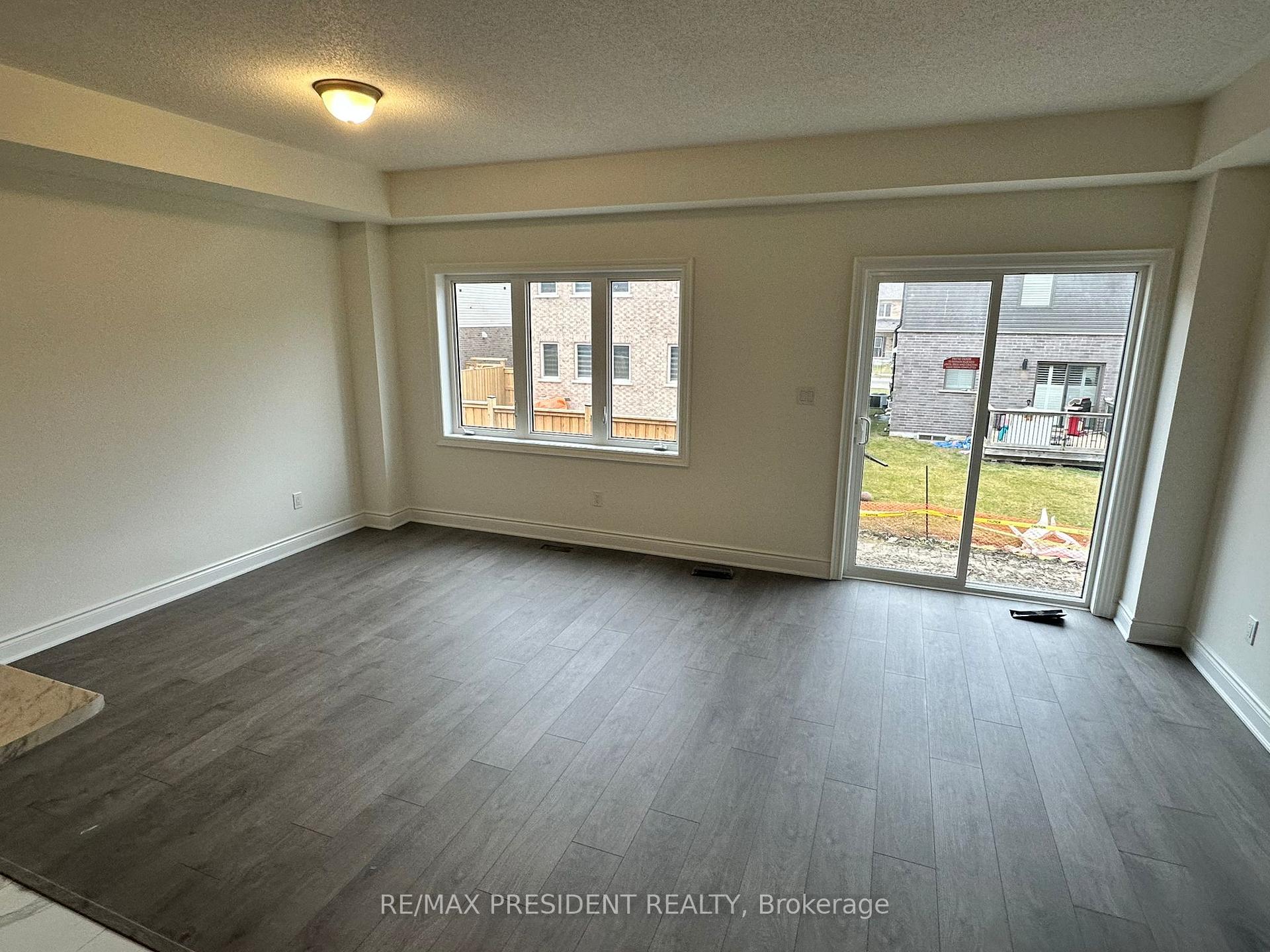 Photo 11 of 25 Sapphire Way, Thorold, Rolling Meadows — HOMEH