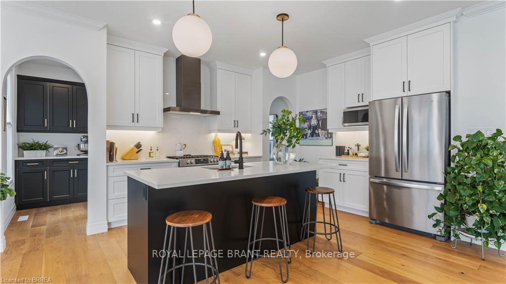 Photo 17 of 42 Aspen Circle, Thames Centre, Rural Thames Centre — HOMEH