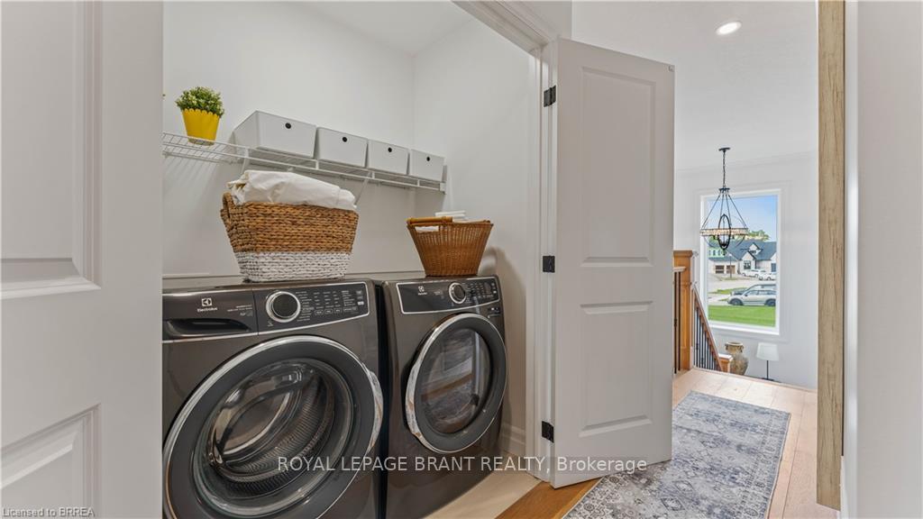 Photo 30 of 42 Aspen Circle, Thames Centre, Rural Thames Centre — HOMEH