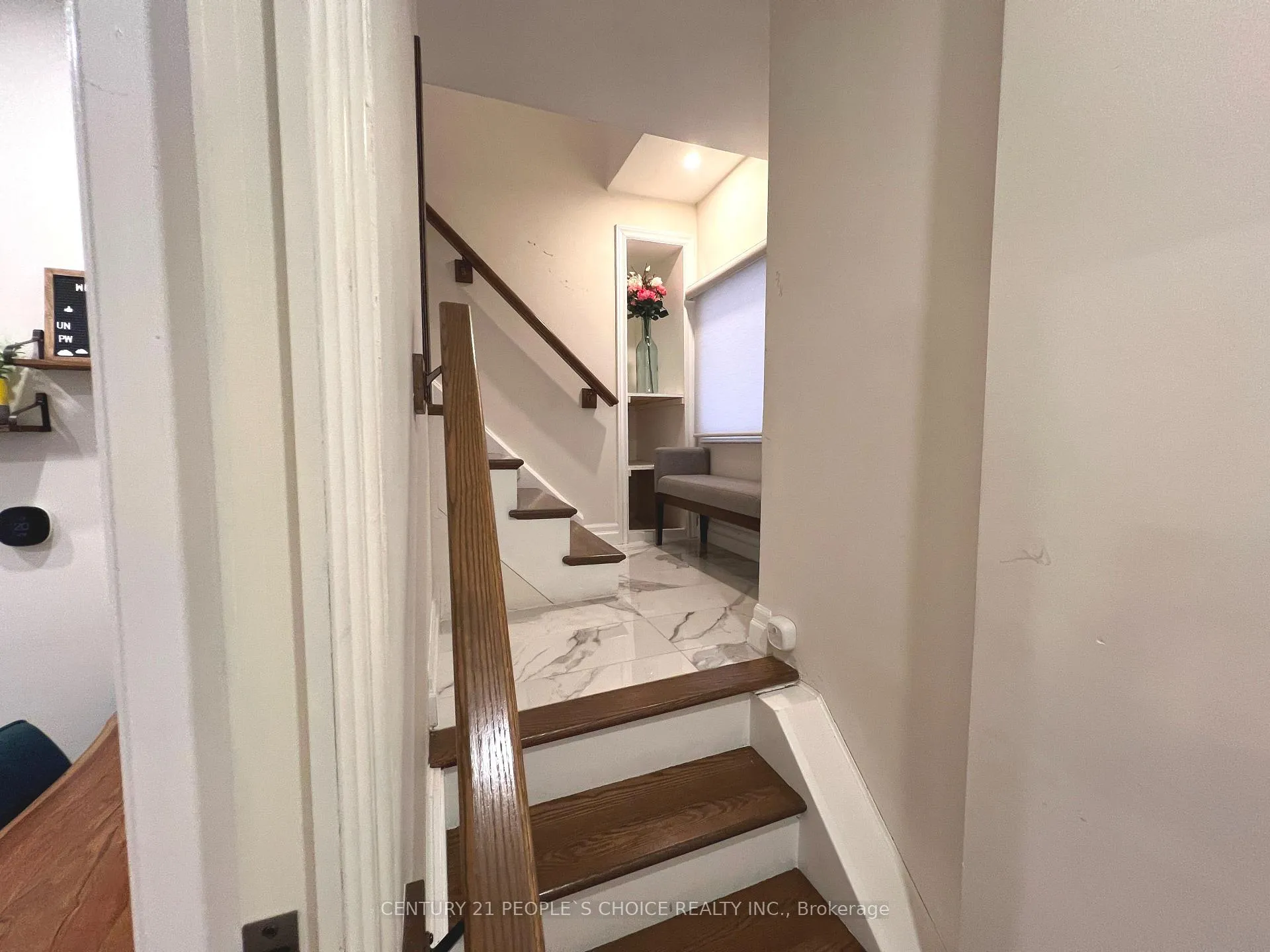 Photo 16 of 4927 Victoria Avenue, Niagara Falls, Cherrywood — HOMEH