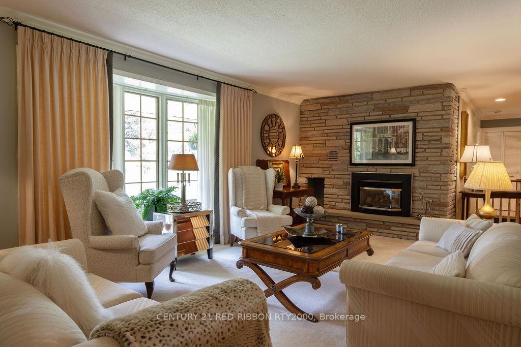 Photo 8 of 24387 Saxton Road, Strathroy-Caradoc, Rural Strathroy-Caradoc — HOMEH