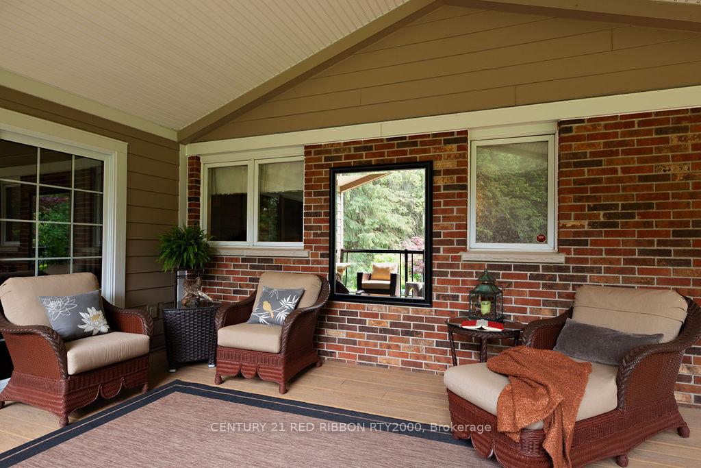 Photo 35 of 24387 Saxton Road, Strathroy-Caradoc, Rural Strathroy-Caradoc — HOMEH