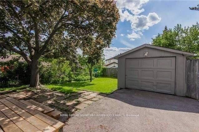 Photo 15 of 80 Squires Avenue, Toronto, O'Connor-Parkview — HOMEH