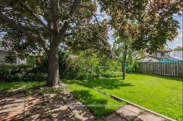 Photo 16 of 80 Squires Avenue, Toronto, O'Connor-Parkview — HOMEH